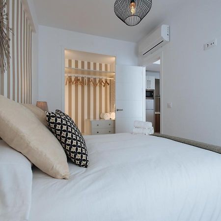 Azahares Suite Apartment セビリア エクステリア 写真