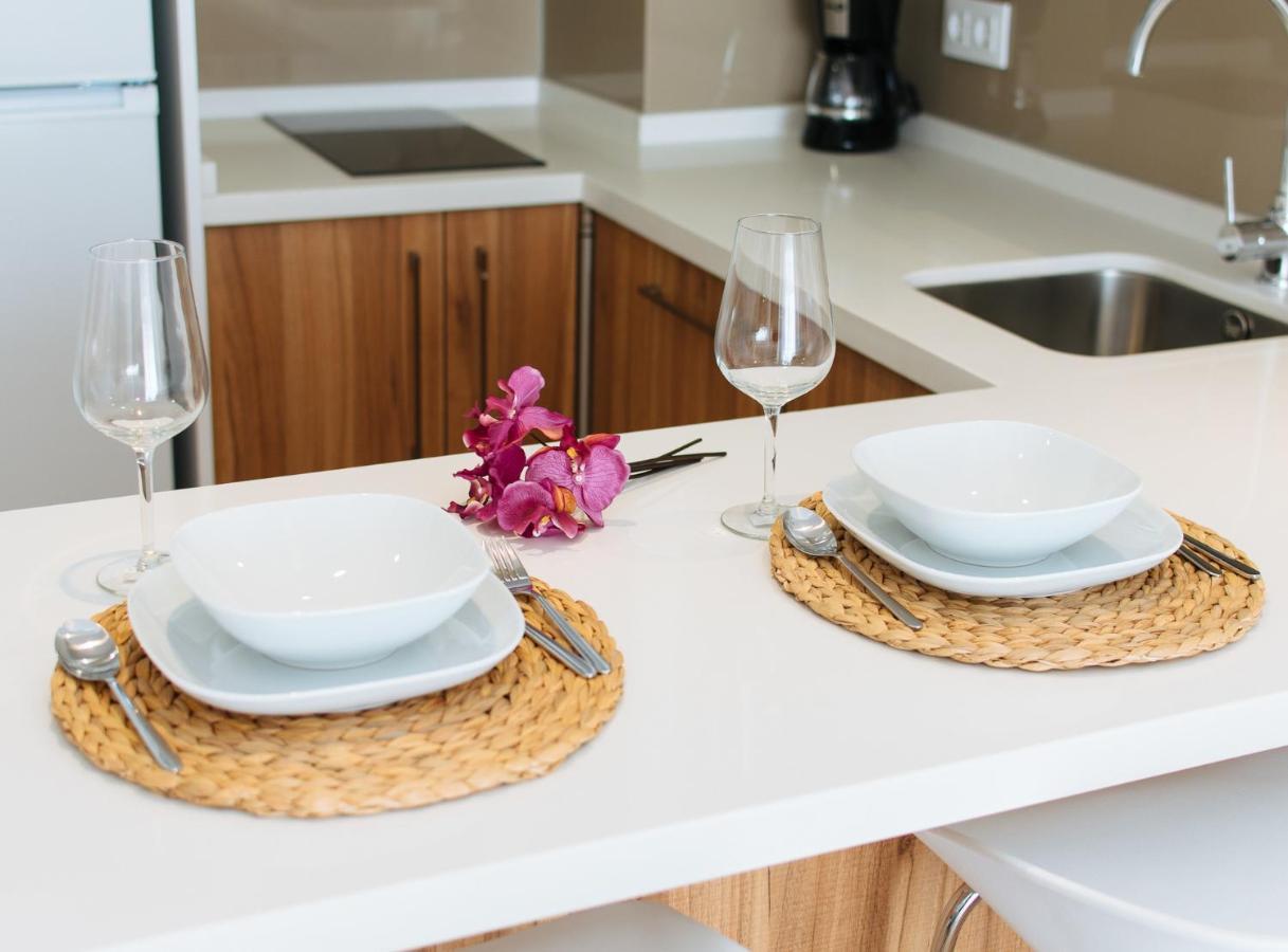 Azahares Suite Apartment セビリア エクステリア 写真