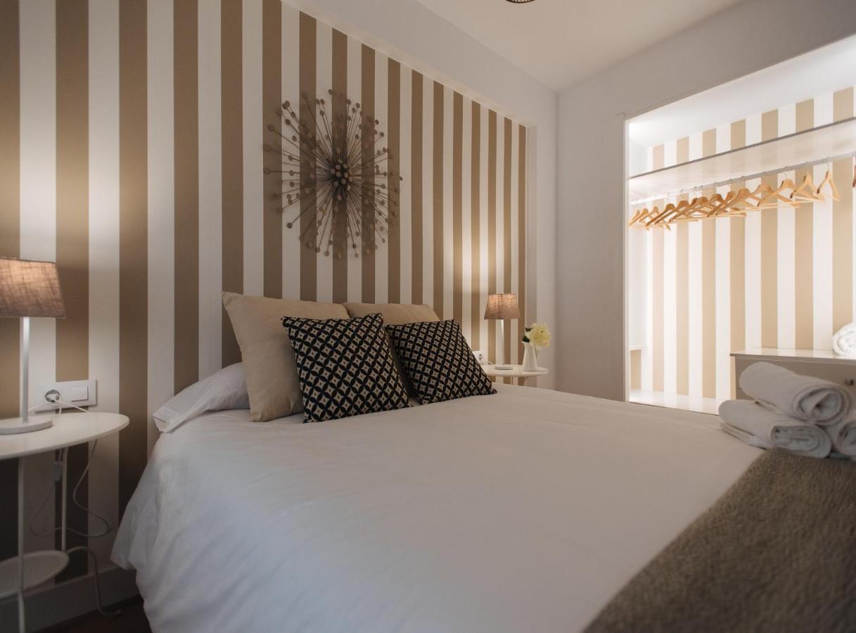 Azahares Suite Apartment セビリア エクステリア 写真